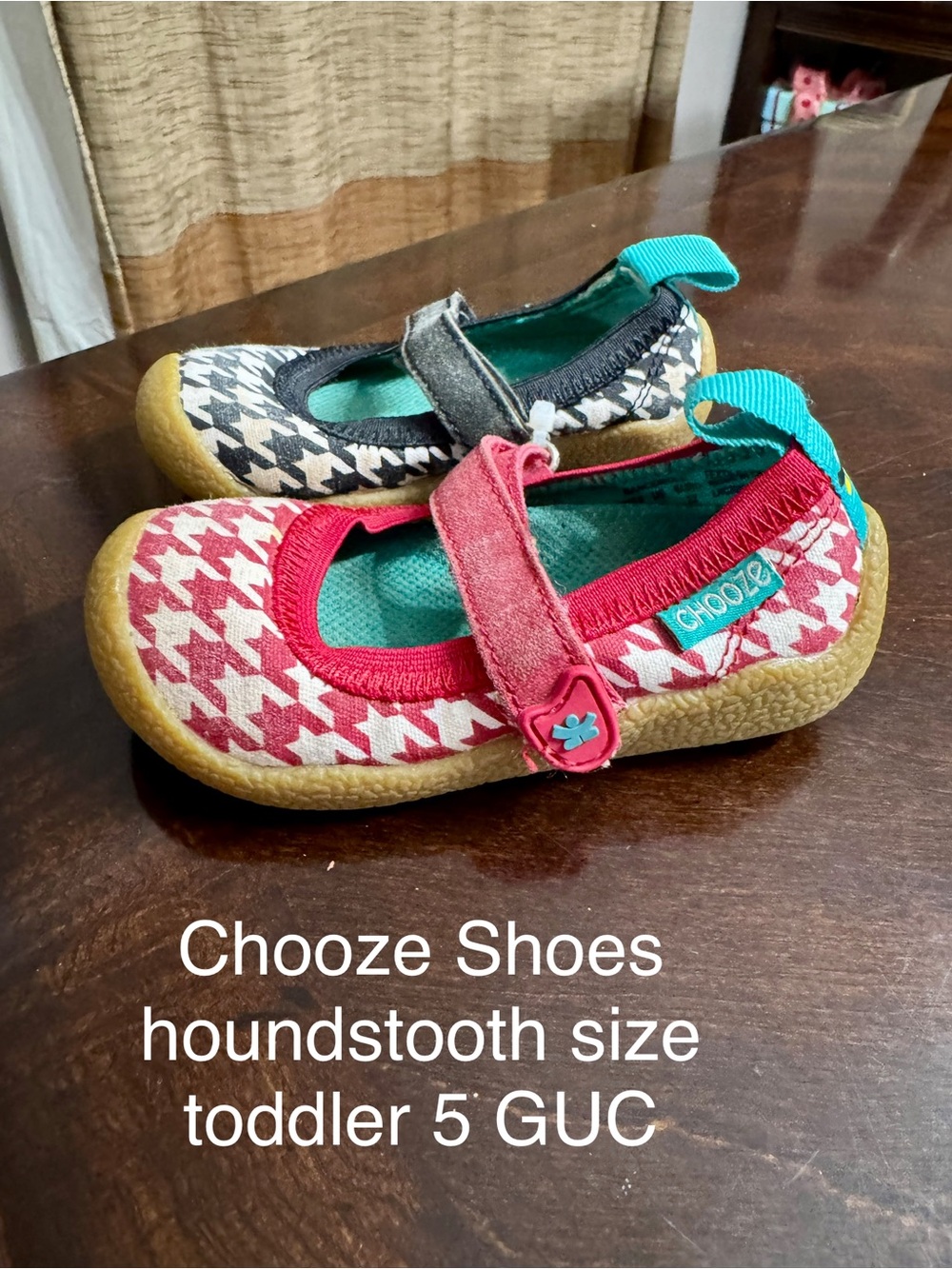 Chooze Houndstooth Mary Jane Pair in Red & Black